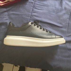 Only Worn A couple time still looks new!